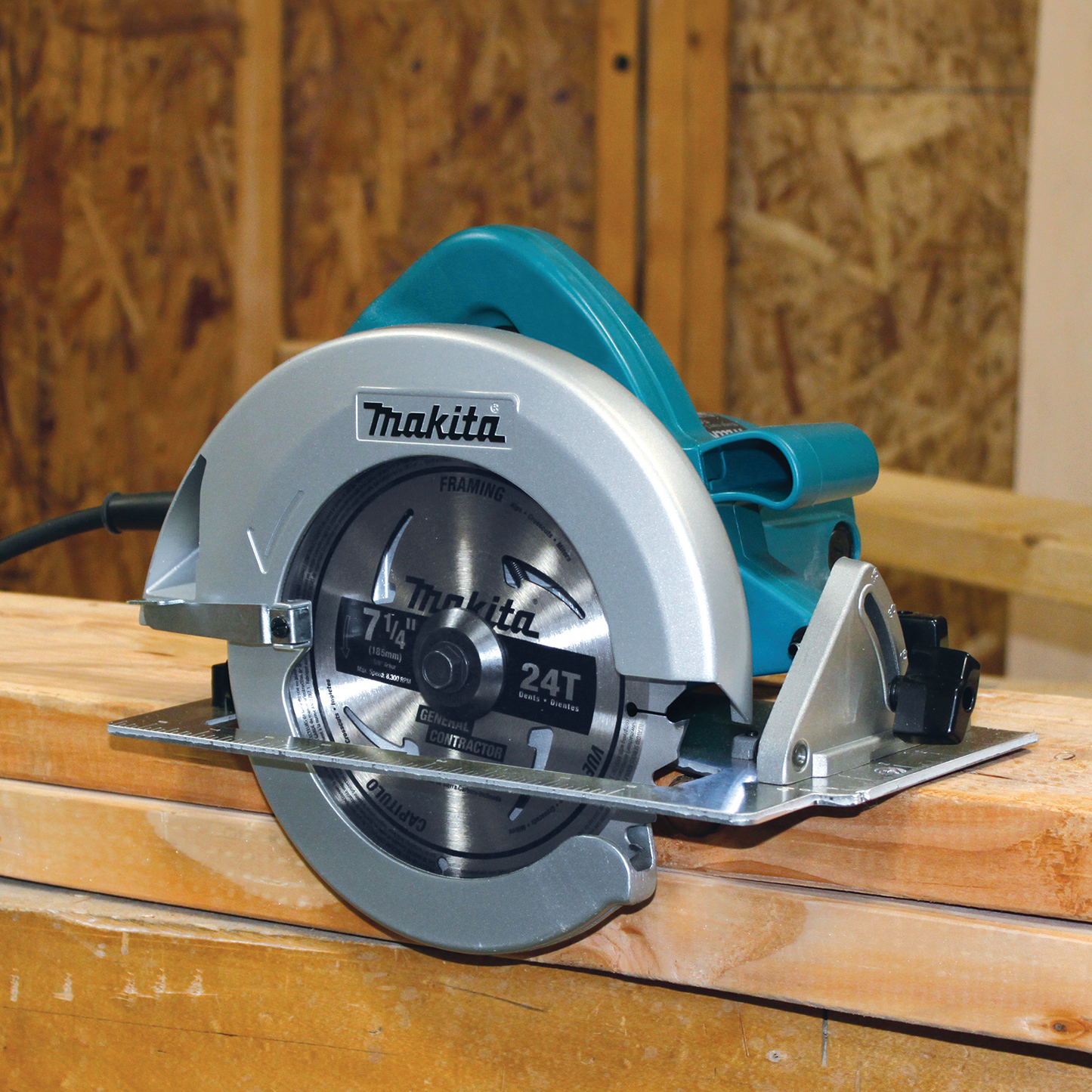 Makita 7 1/4 Inch Circular Saw Factory Serviced
