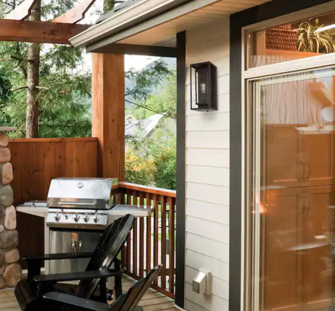 Globe Electric Montague Dark Bronze Rustic Outdoor 1-Light Wall Sconce - Damaged Box