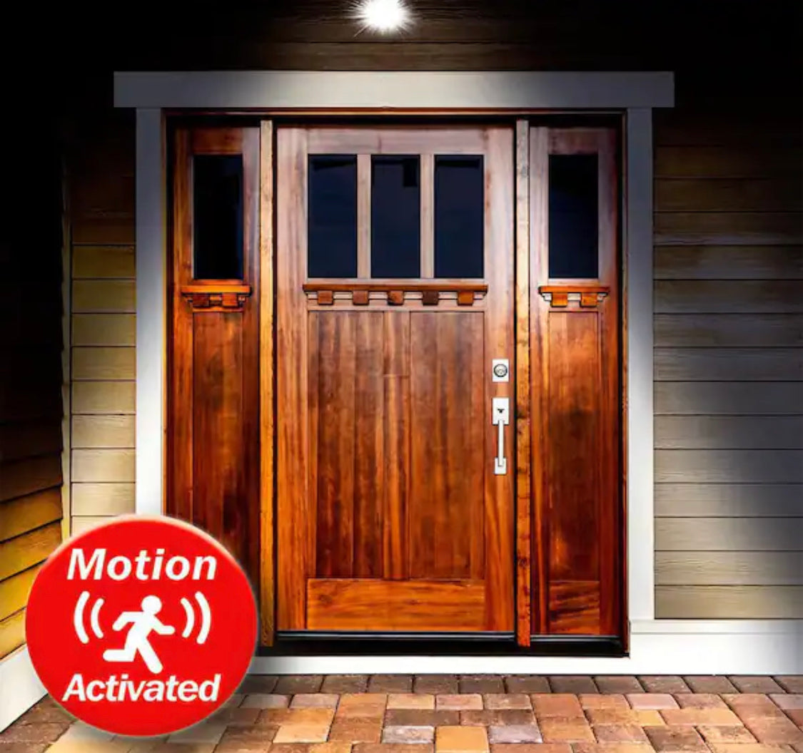 HANDY BRITE 500 Lumens Multi-Location Cordless Motion-Activated Sensor LED Spotlight - Damaged Box