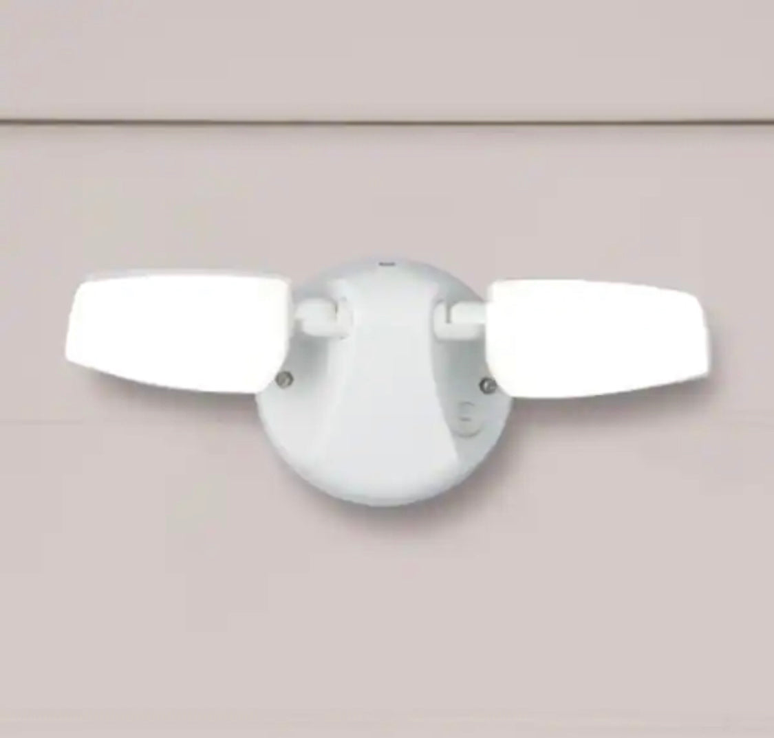 Halo FT 60-Watt 180° White Outdoor Integrated LED Flood Light with Dusk to Dawn - Damaged Box