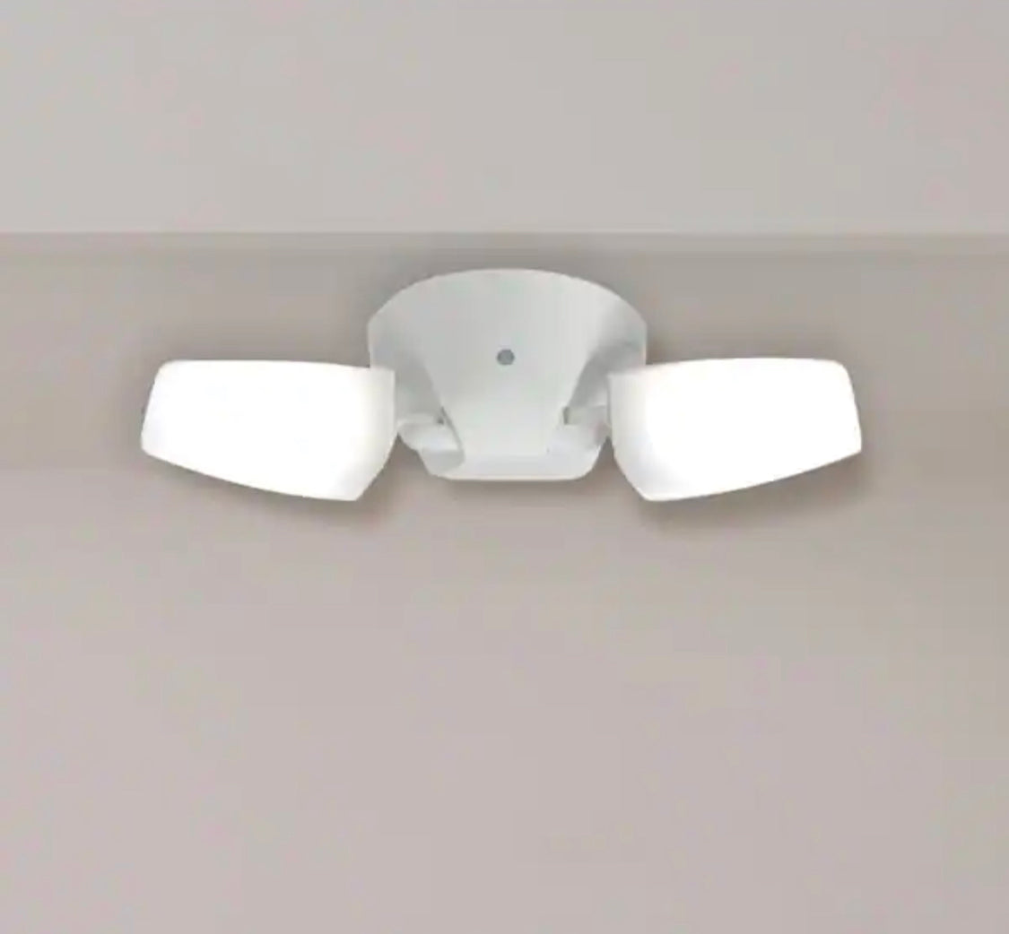 Halo FT 60-Watt 180° White Outdoor Integrated LED Flood Light with Dusk to Dawn - Damaged Box