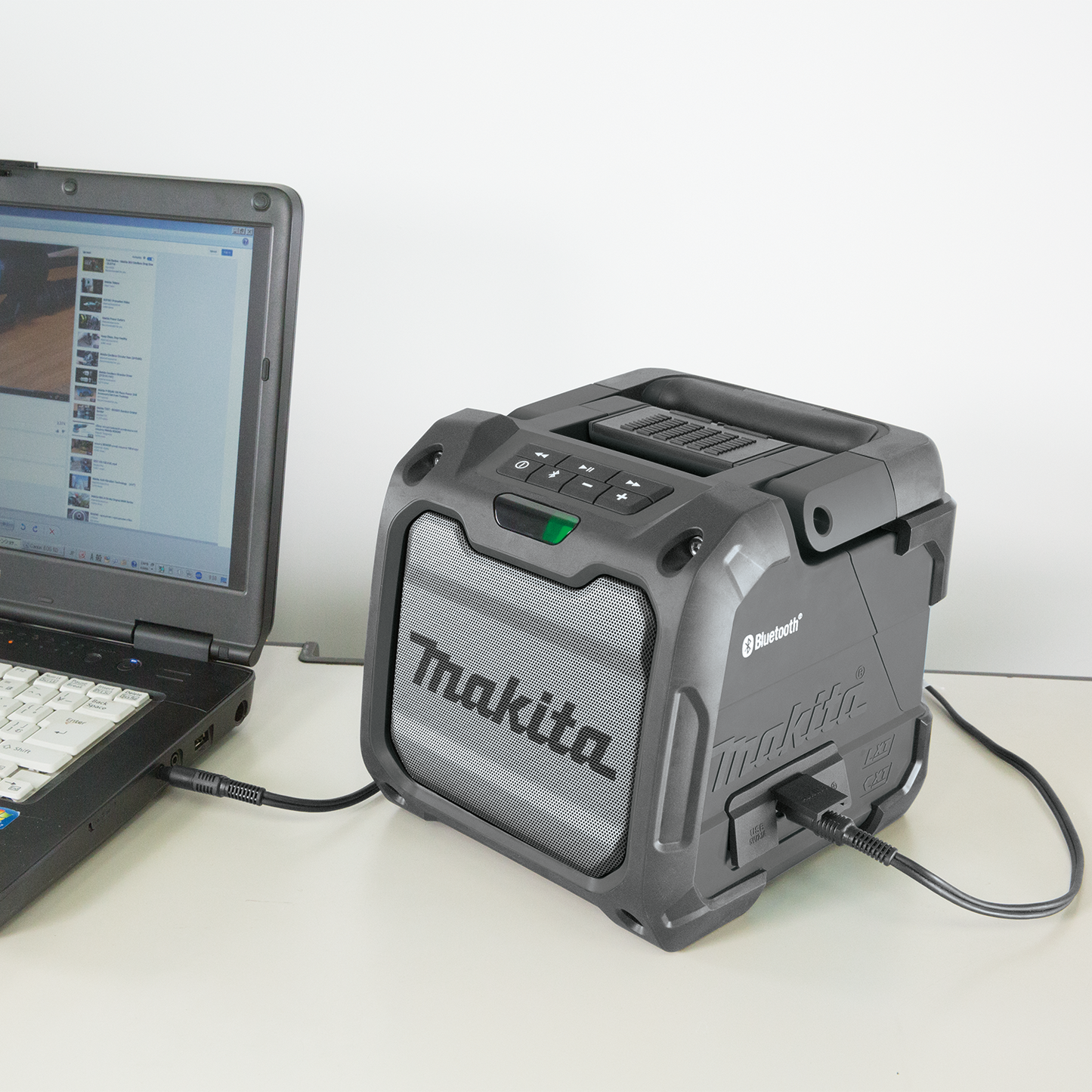 Makita 18V Cordless Job Site Speaker Factory Serviced (Tool Only)