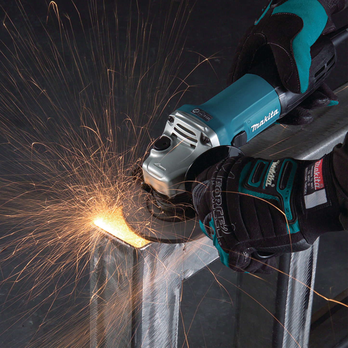 Makita 4-1/2 Inch Angle Grinder *FACTORY SERVICED