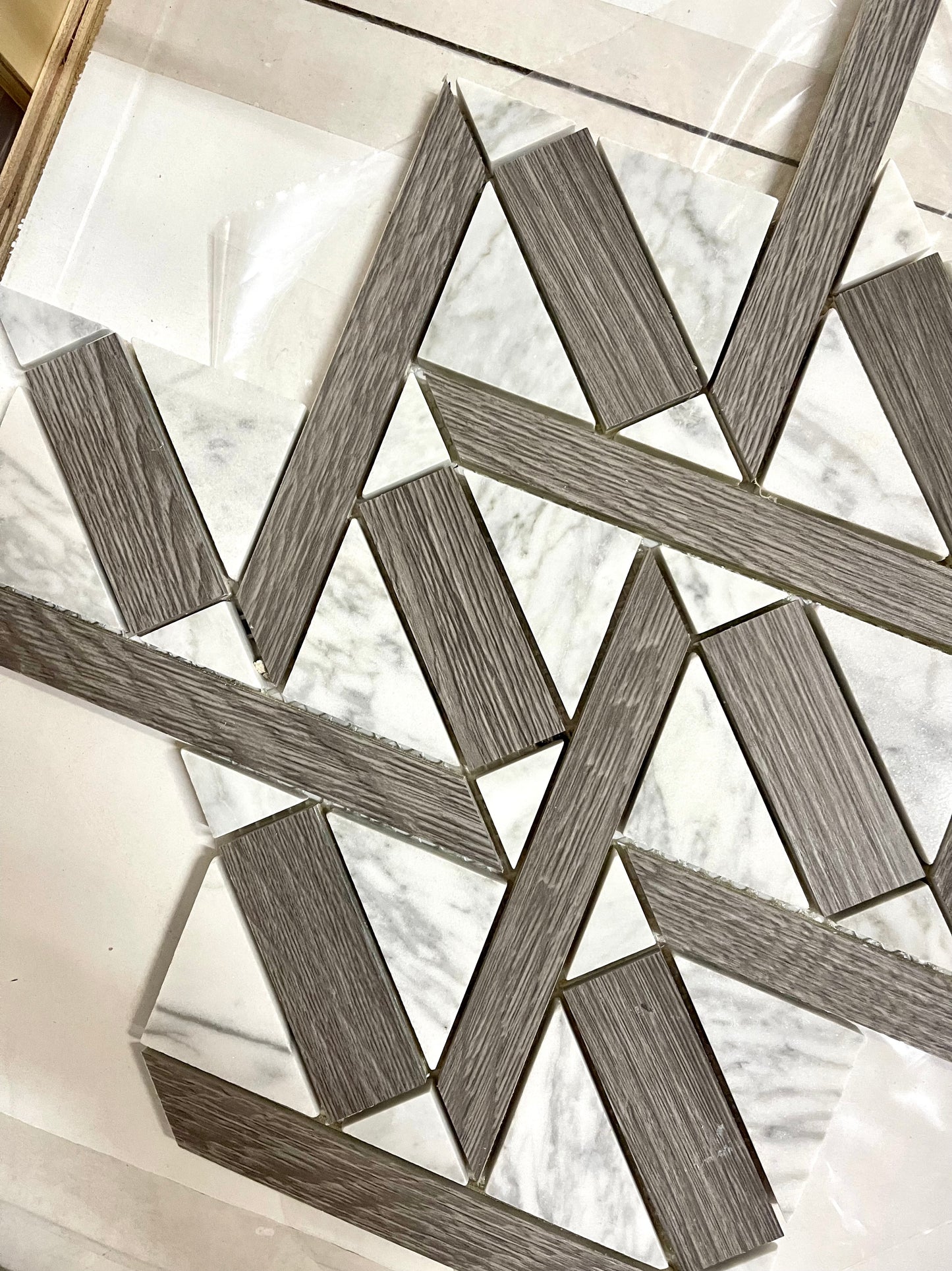 Soci Mosaic Tile Fletch Pattern Titanium Blend (Sold By The Box)