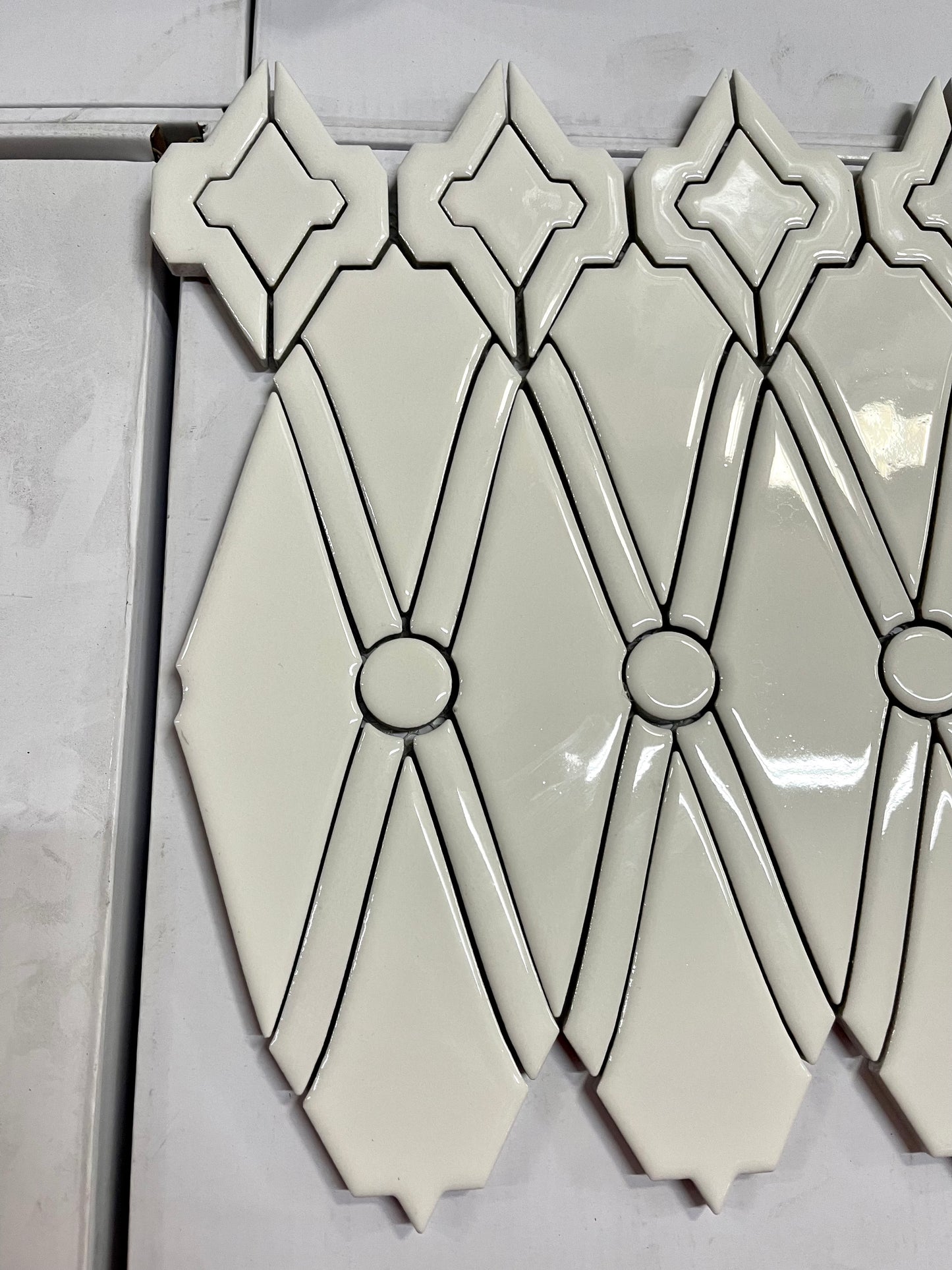 Soci Mosaic Tile Eggshell Dart Pattern (Sold By The Box)