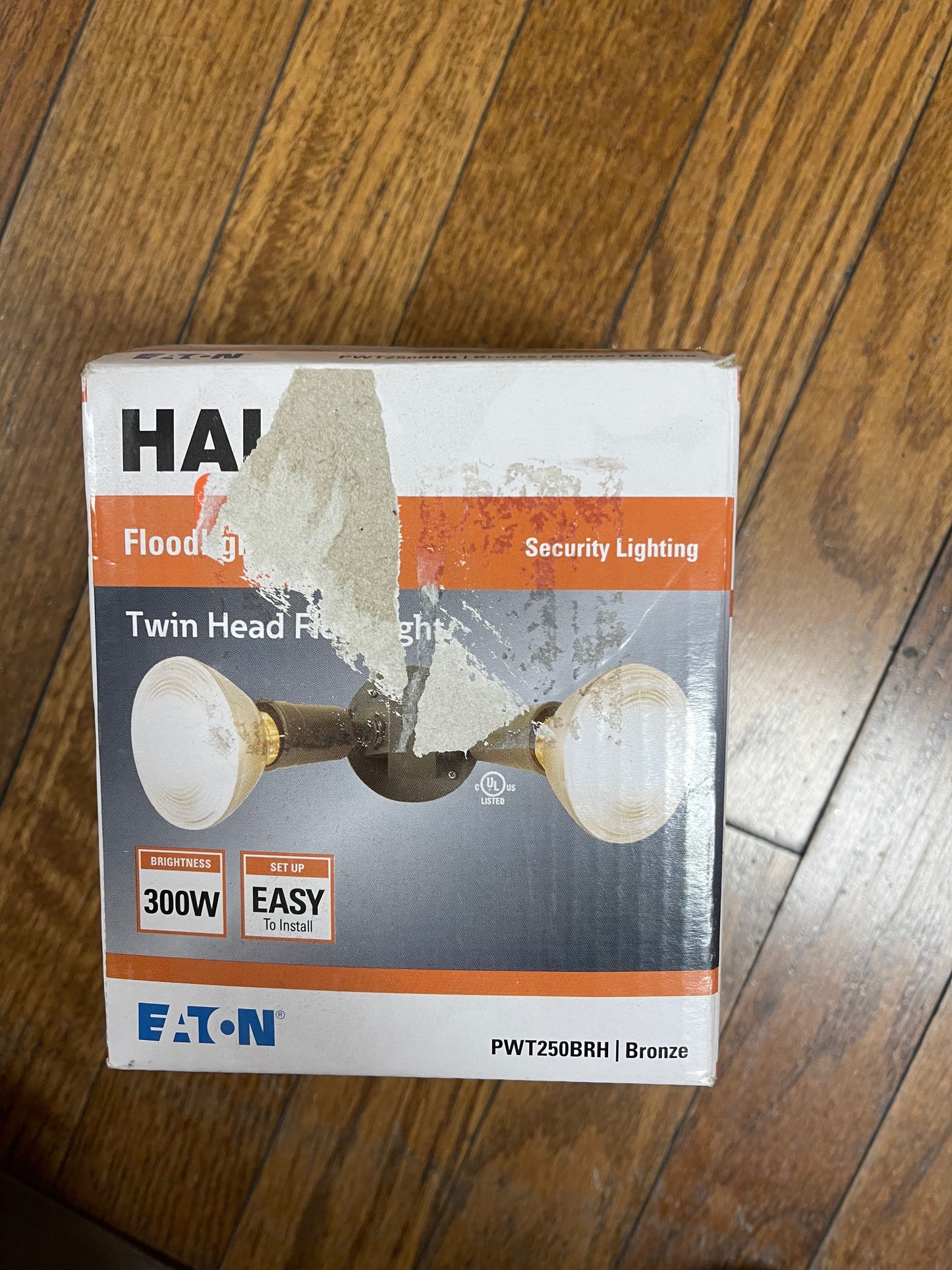 Halo Twin Head Floodlight Damaged Box