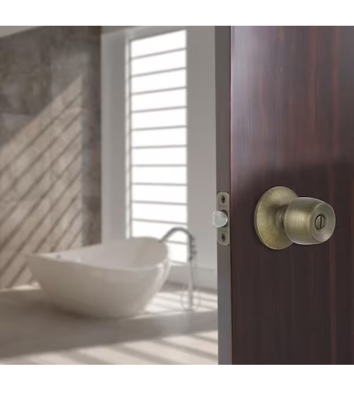 Defiant Brandywine Antique Brass Bed/Bath Privacy Door Knob