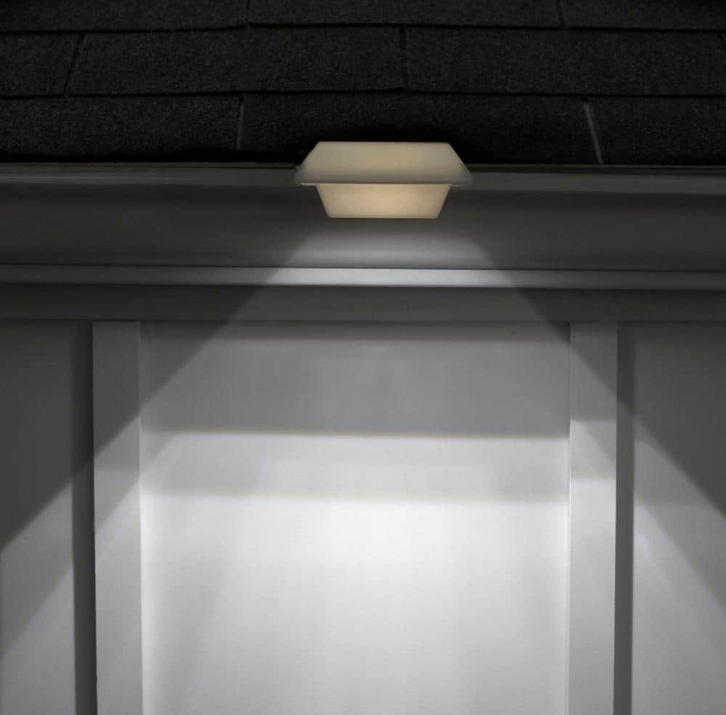 Hampton Bay Solar Powered Integrated LED White Roof Gutter Light (4-Pack) Damaged Box