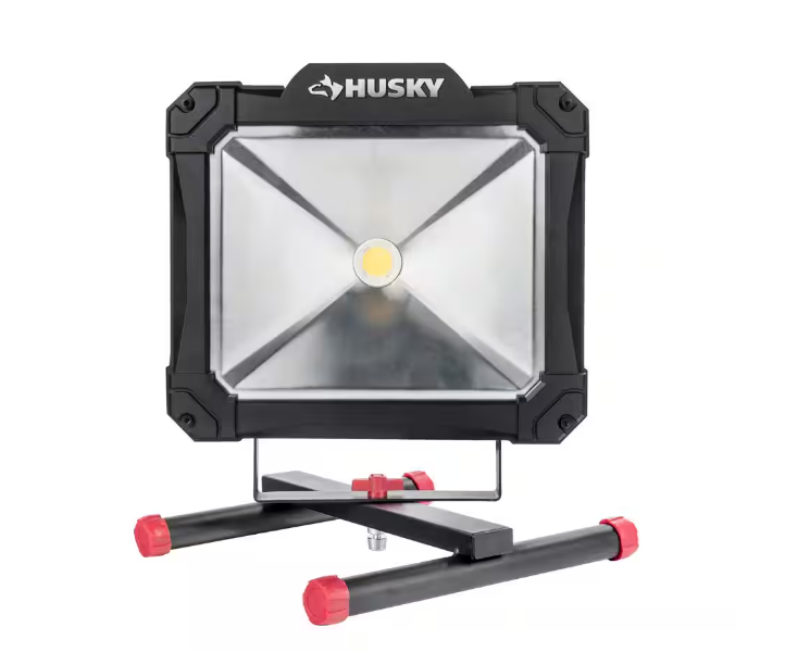 Husky 5000 Lumen LED Work Light Damaged Box
