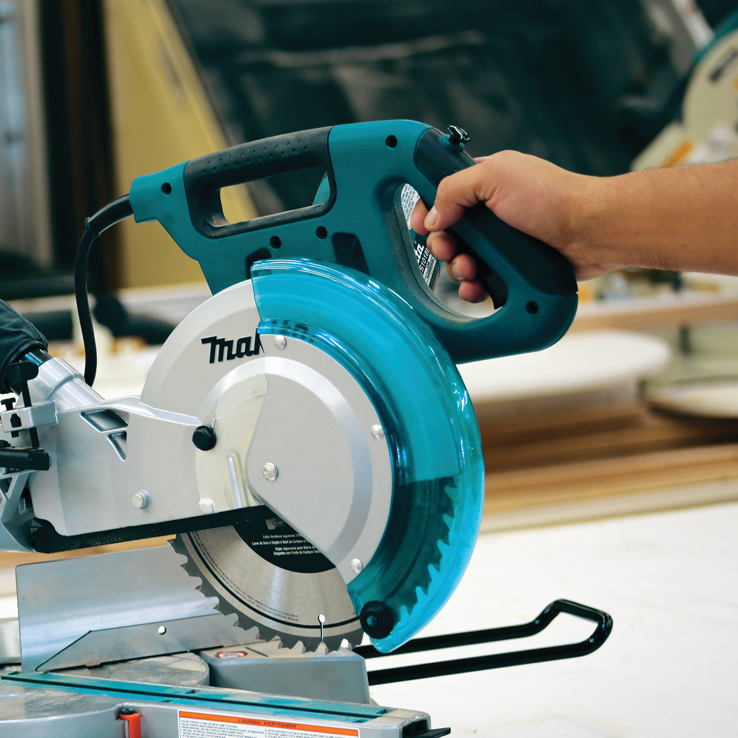 Makita 10 Inch Dual Slide Compound Miter Saw Factory Serviced