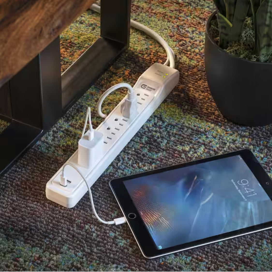 Commercial Electric 6 ft. 7-Outlet Surge Protector with USB in White - Damaged Box