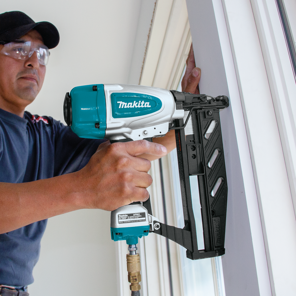 Makita 16 Gauge 2 1/2 Inch Straight Finish Nailer Factory Serviced