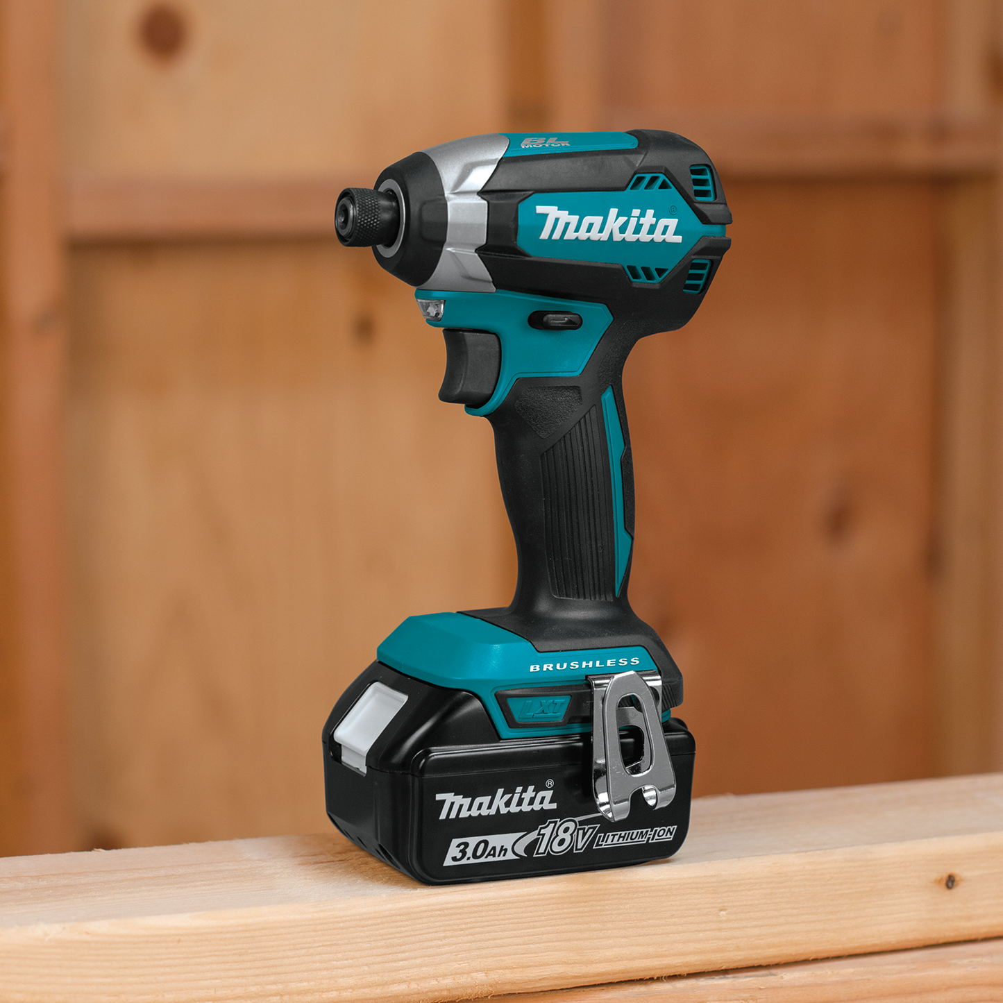 Makita 18 Volt Lxt Brushless Cordless Impact Driver With Bag Factory Serviced